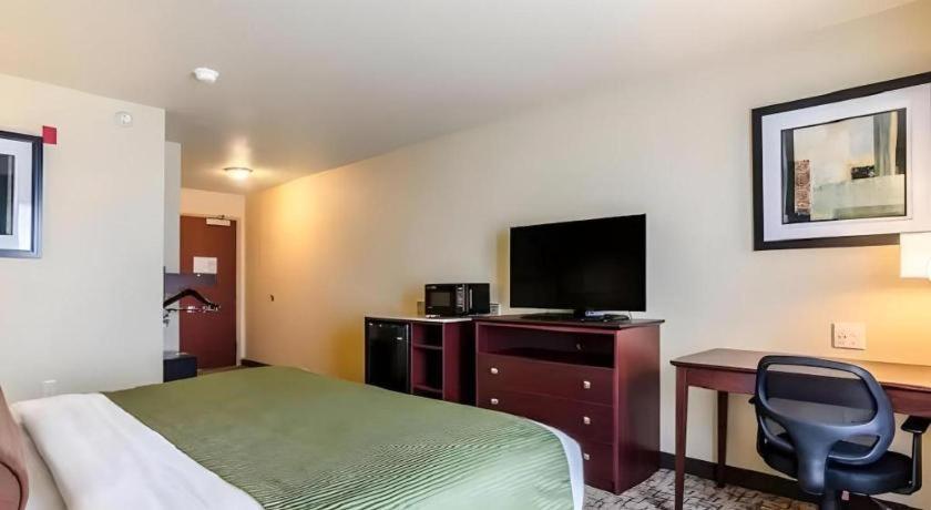 Americinn By Wyndham Oshkosh Eksteriør billede